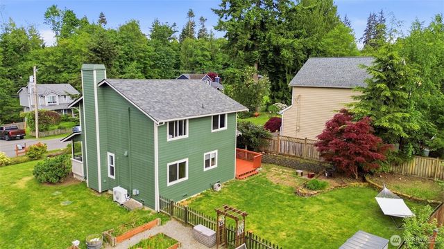 24130 Madura Drive NE, Kingston, WA 98346