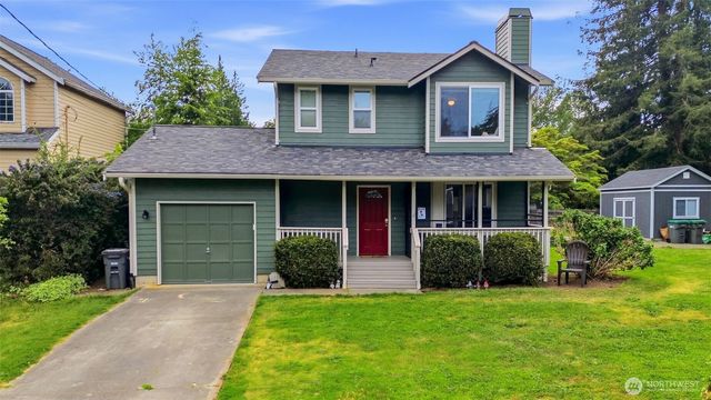 24130 Madura Drive NE, Kingston, WA 98346