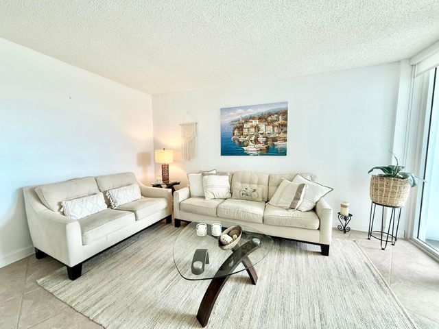 333 NE 21st Avenue 418, Deerfield Beach, FL 33441