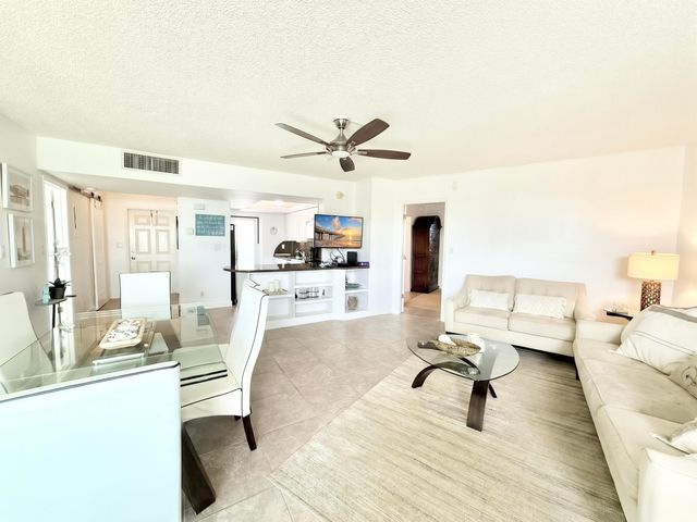 333 NE 21st Avenue 418, Deerfield Beach, FL 33441