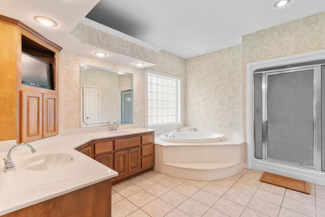 3702 E Dartmoor Court, Springfield, MO 65802