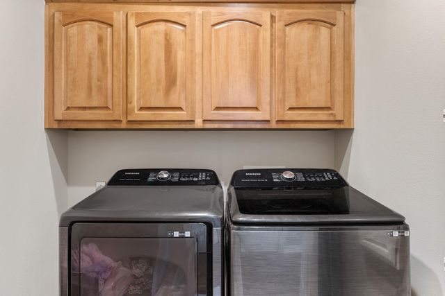 3702 E Dartmoor Court, Springfield, MO 65802