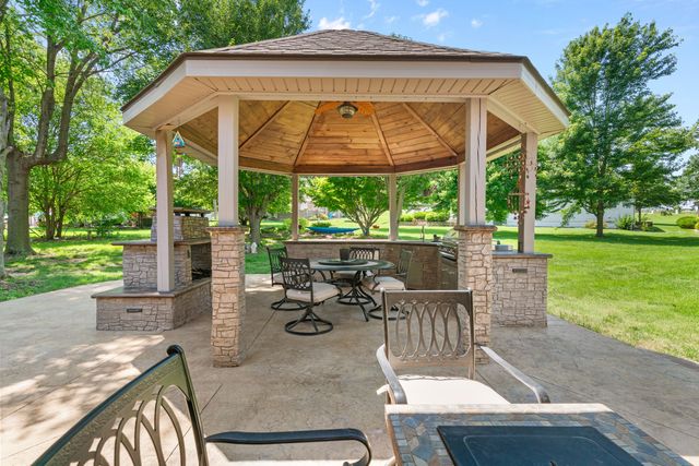 3702 E Dartmoor Court, Springfield, MO 65802