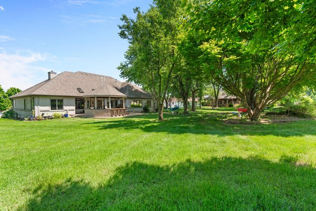 3702 E Dartmoor Court, Springfield, MO 65802