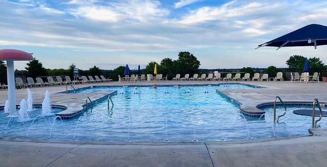 3702 E Dartmoor Court, Springfield, MO 65802