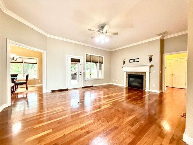 3702 E Dartmoor Court, Springfield, MO 65802