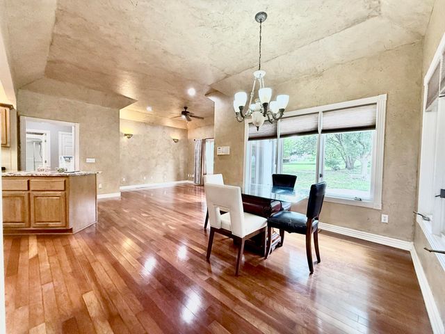 3702 E Dartmoor Court, Springfield, MO 65802