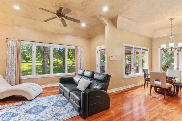 3702 E Dartmoor Court, Springfield, MO 65802