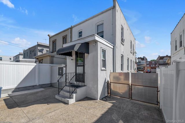 59-30 71st Street, Maspeth, NY 11378