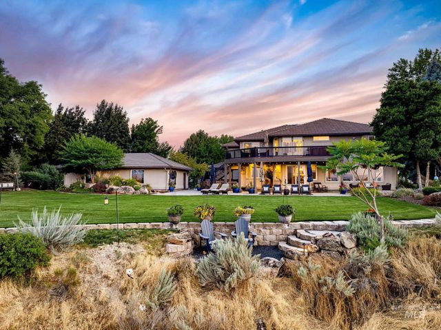 3050 S Whitepost Way, Eagle, ID 83616