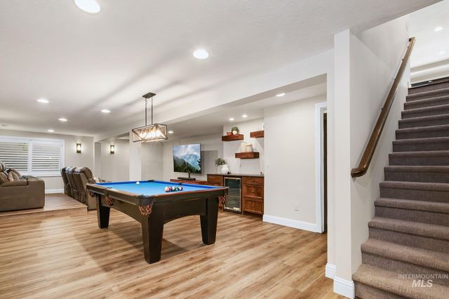 3050 S Whitepost Way, Eagle, ID 83616