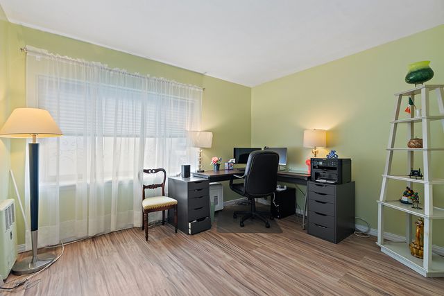 2650 Central Drive GS, Flossmoor, IL 60422
