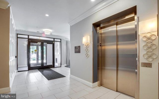 9450 SILVER KING CT #308, Fairfax, VA 22031
