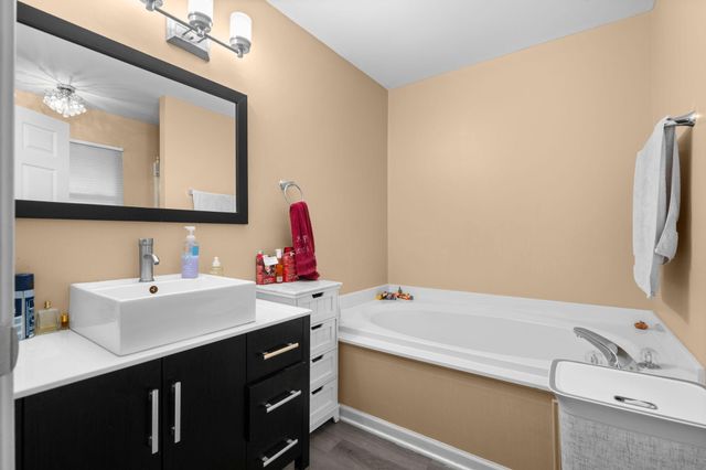 4155 Crystal Creek Drive, Ypsilanti, MI 48197