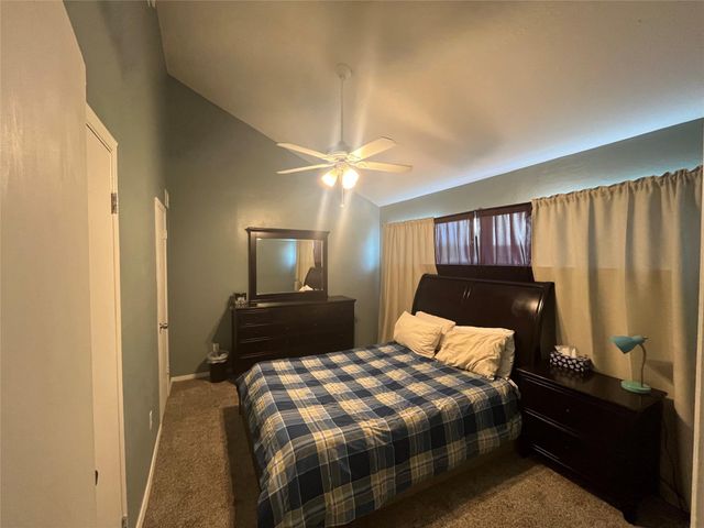 1818 S Lakeshore BLVD 37, Austin, TX 78741