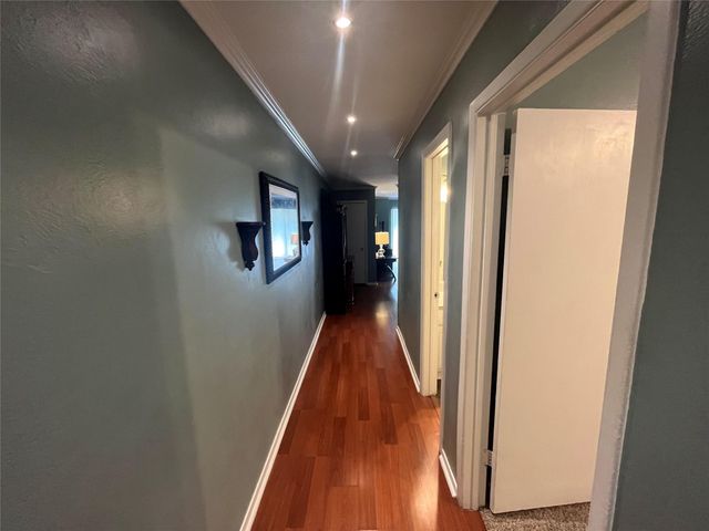 1818 S Lakeshore BLVD 37, Austin, TX 78741