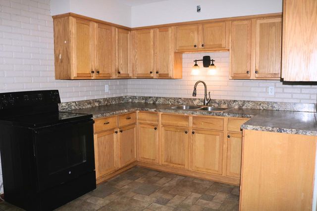 6433 W Boehlke AVENUE, Milwaukee, WI 53223
