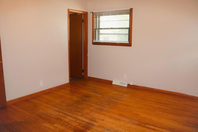6433 W Boehlke AVENUE, Milwaukee, WI 53223