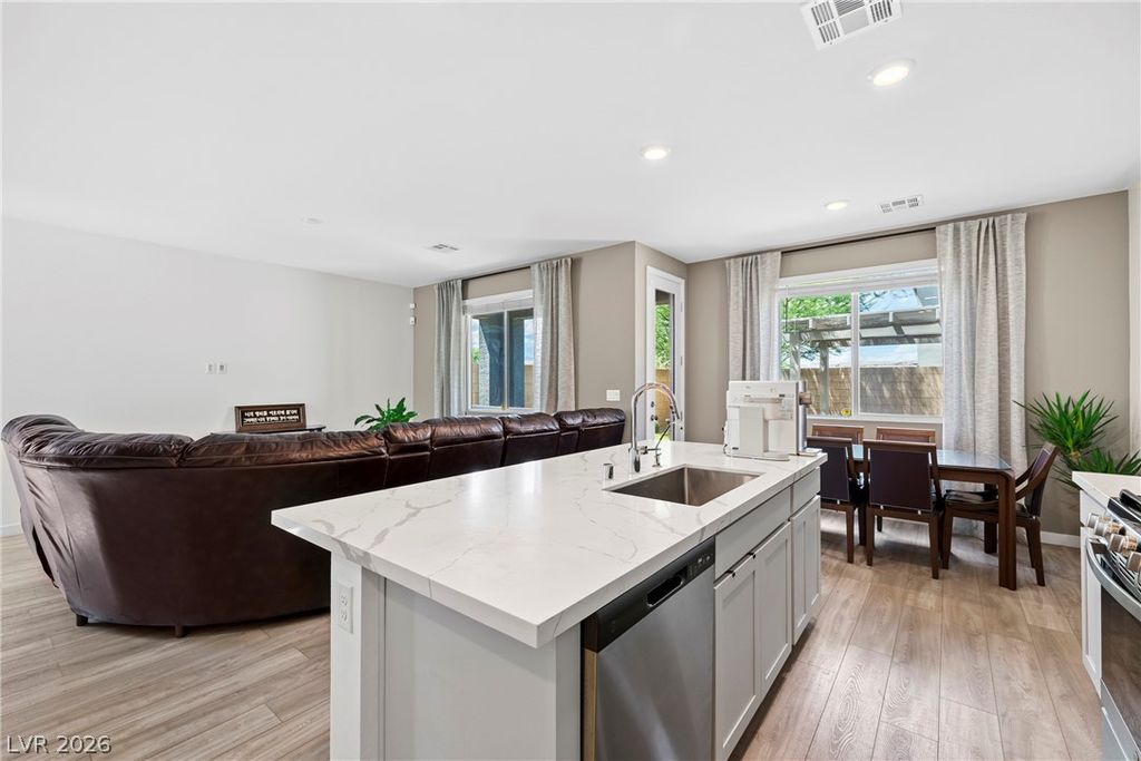 9996 Iron Creek Avenue, Las Vegas, NV 89178 — photo 4