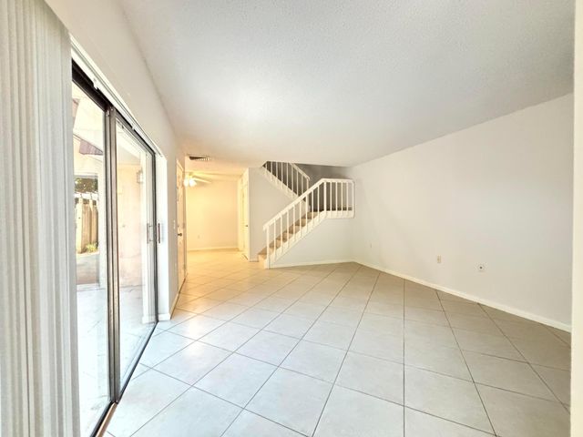 2110 21st Lane, Palm Beach Gardens, FL 33418
