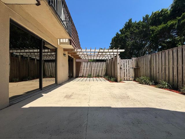 2110 21st Lane, Palm Beach Gardens, FL 33418