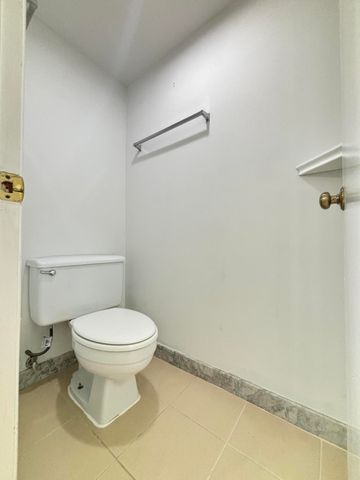 2110 21st Lane, Palm Beach Gardens, FL 33418