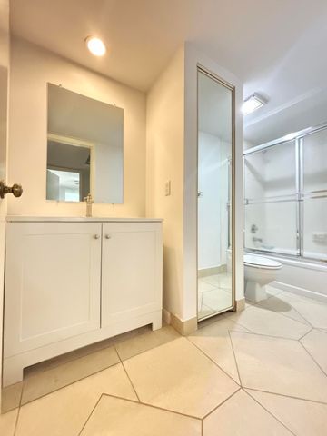 2110 21st Lane, Palm Beach Gardens, FL 33418