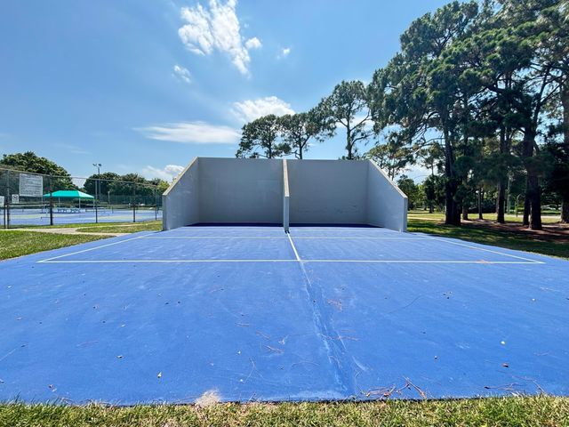 2110 21st Lane, Palm Beach Gardens, FL 33418