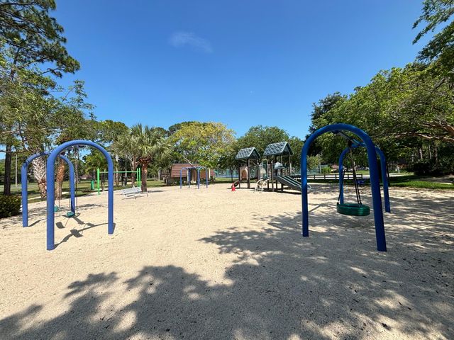 2110 21st Lane, Palm Beach Gardens, FL 33418