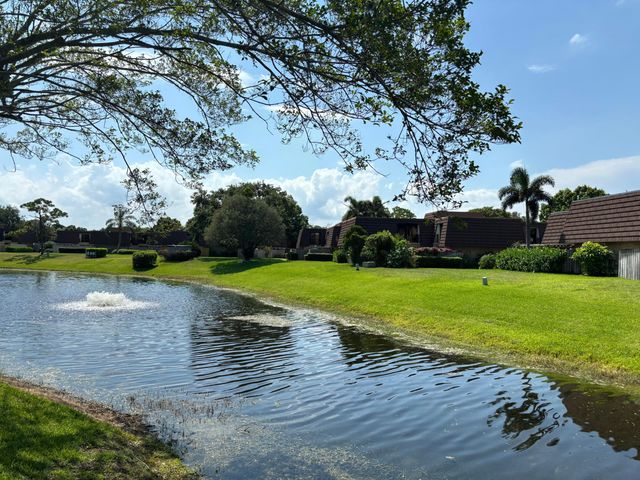 2110 21st Lane, Palm Beach Gardens, FL 33418