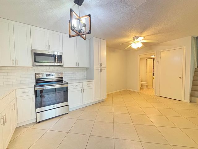 2110 21st Lane, Palm Beach Gardens, FL 33418