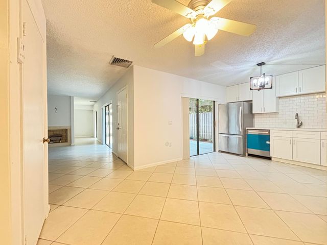 2110 21st Lane, Palm Beach Gardens, FL 33418
