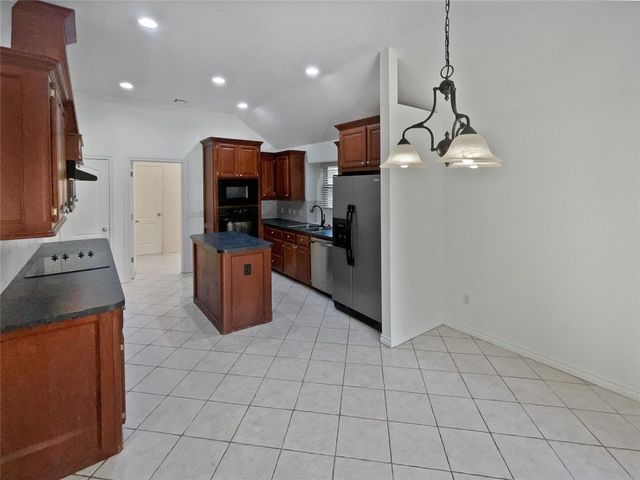 2104 Wheaton Drive, Norman, OK 73071