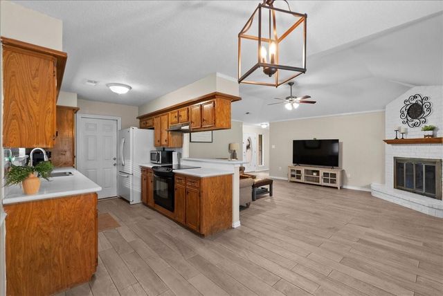 7103 Chinook Street, Baytown, TX 77521