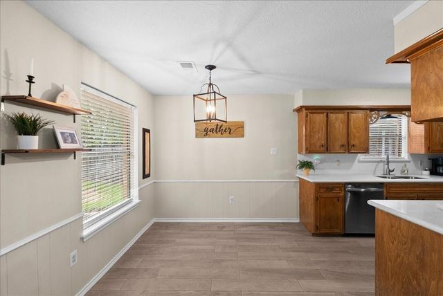 7103 Chinook Street, Baytown, TX 77521