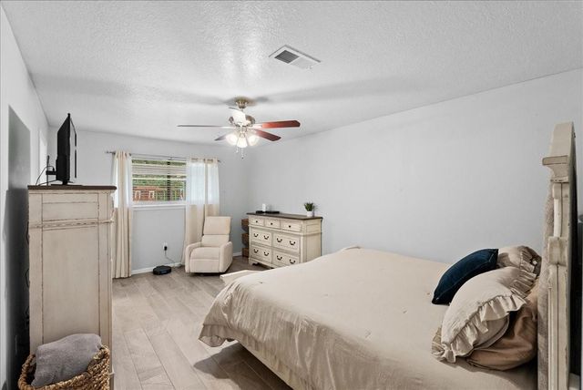 7103 Chinook Street, Baytown, TX 77521