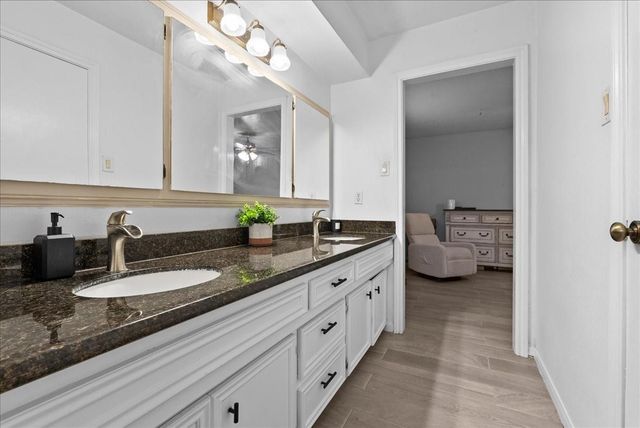 7103 Chinook Street, Baytown, TX 77521