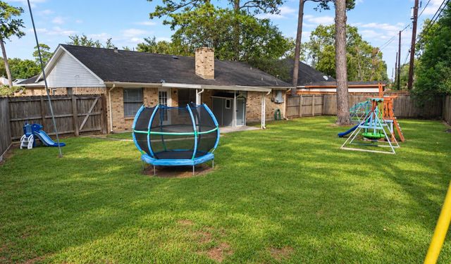 7103 Chinook Street, Baytown, TX 77521