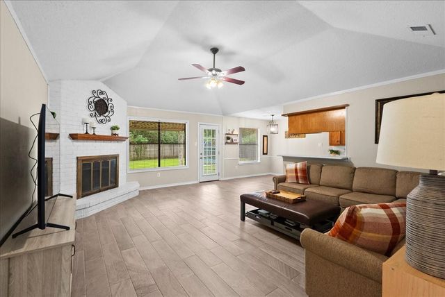 7103 Chinook Street, Baytown, TX 77521