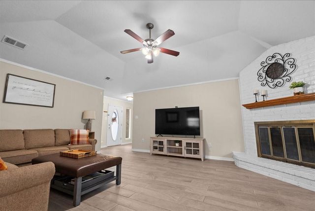 7103 Chinook Street, Baytown, TX 77521