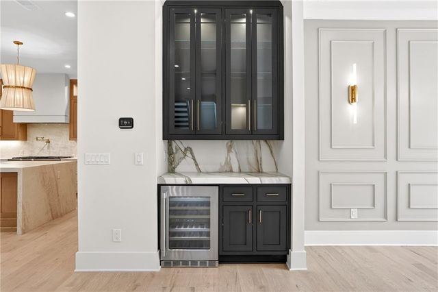 423 Lynne Circle, Alpharetta, GA 30009