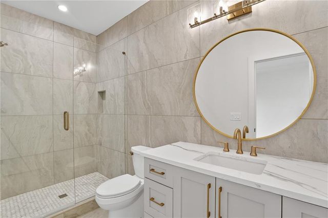 423 Lynne Circle, Alpharetta, GA 30009