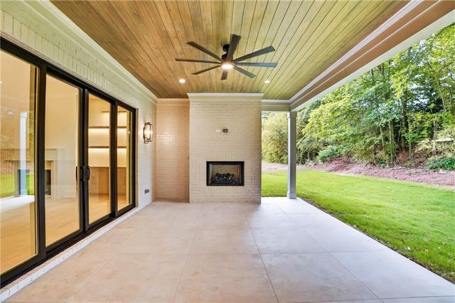 423 Lynne Circle, Alpharetta, GA 30009