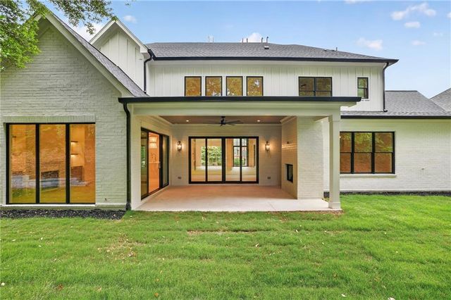 423 Lynne Circle, Alpharetta, GA 30009