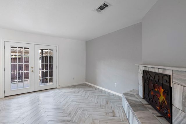 5801 Lumberdale Road 127, Houston, TX 77092