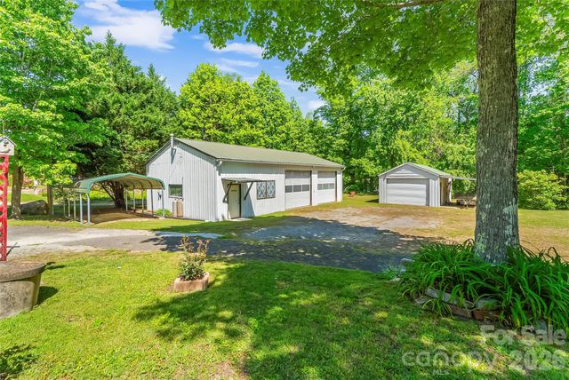 106 Silverstone Drive, Marion, NC 28752