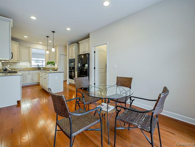 7212 Berry Field, West Bloomfield, MI 48322