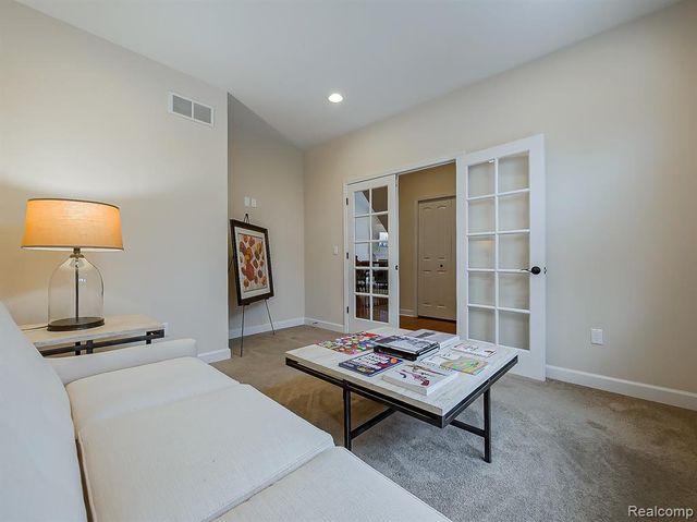 7212 Berry Field, West Bloomfield, MI 48322