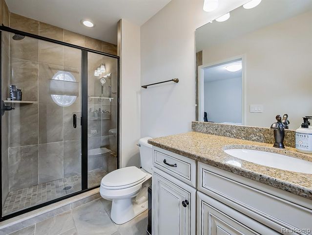 7212 Berry Field, West Bloomfield, MI 48322