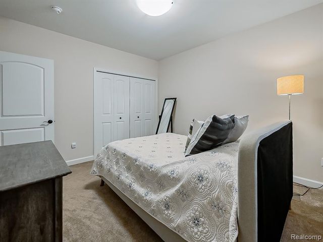 7212 Berry Field, West Bloomfield, MI 48322